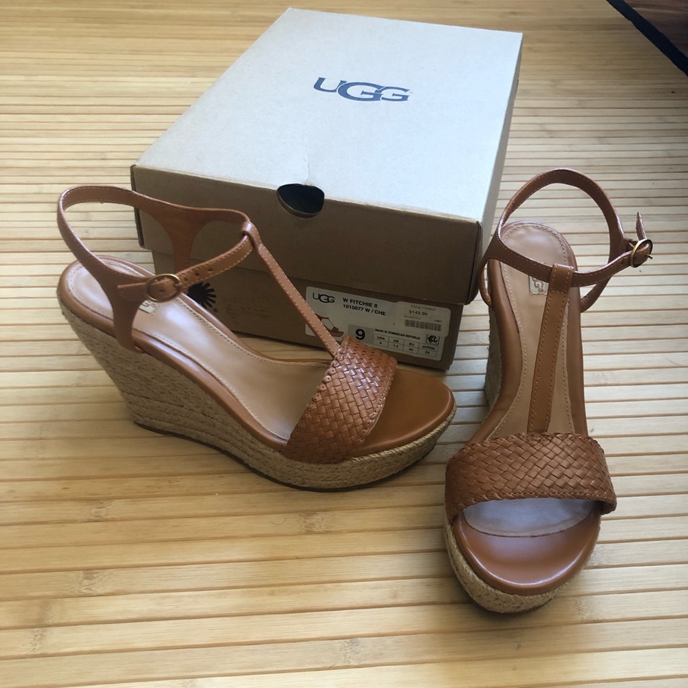 🆕 NIB UGG FITCHIE II IN CHESTNUT
